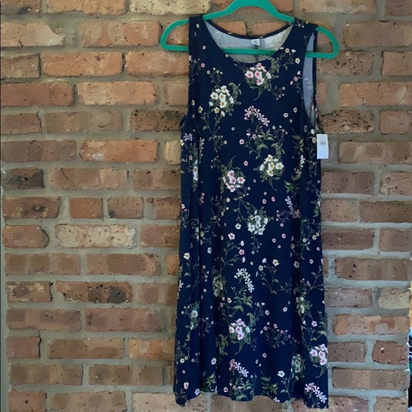 Old Navy Dresses & Skirts - 🎉HP🎉NWT Old Navy floral dress size XL